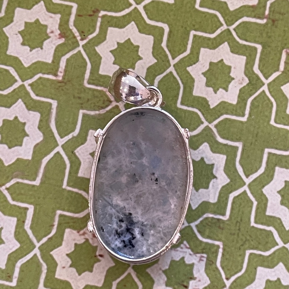 Natural Rainbow Moonstone Shimmering Iridescent Oval SS Plated Pendant - New - Picture 5 of 7